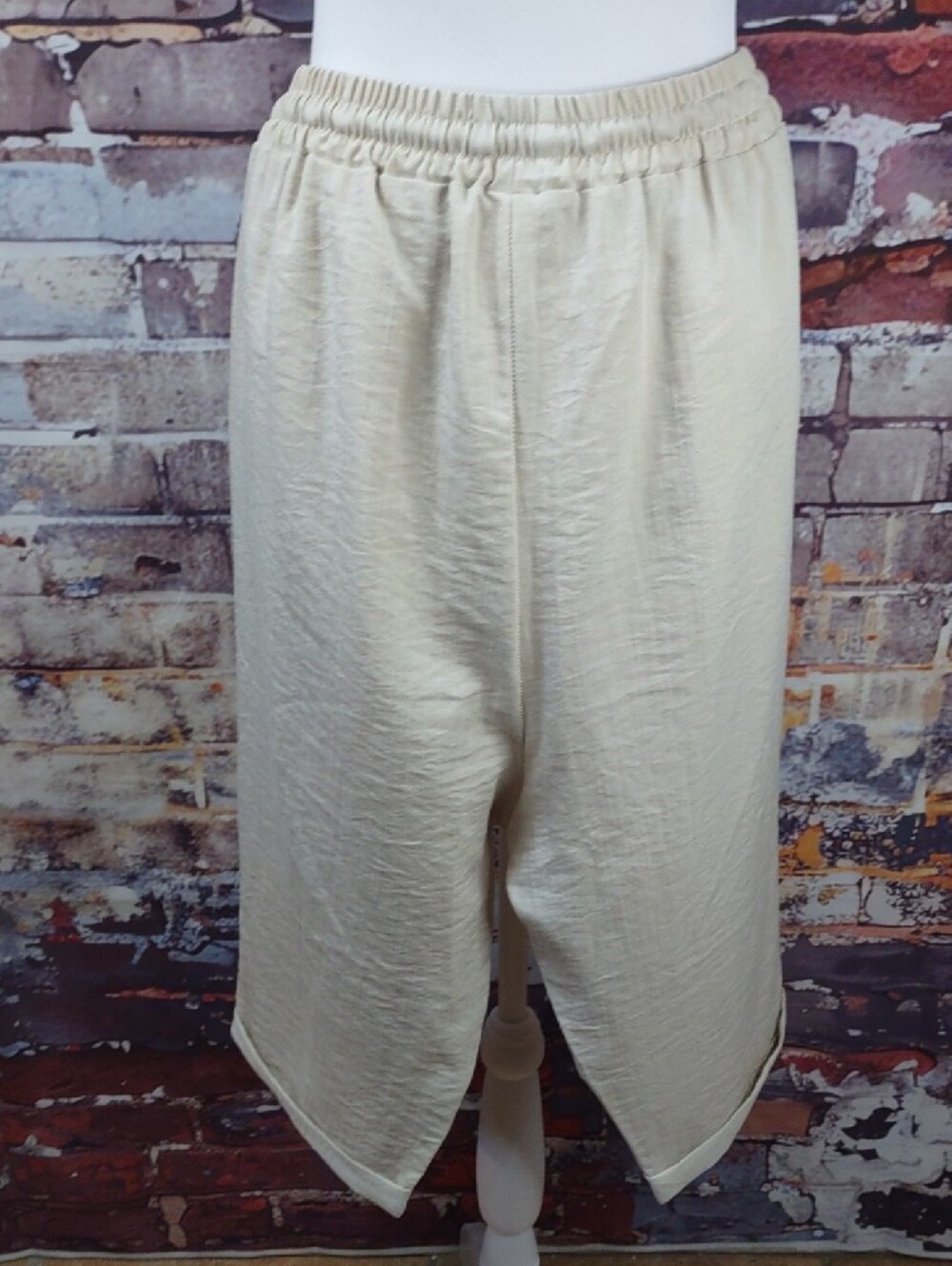 Cropped Drawstring Pants - Picture 4 of 6